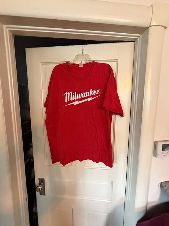 Milwaukee Tool Graphic T-Shirt Red Short Sleeve, Size 2XL
